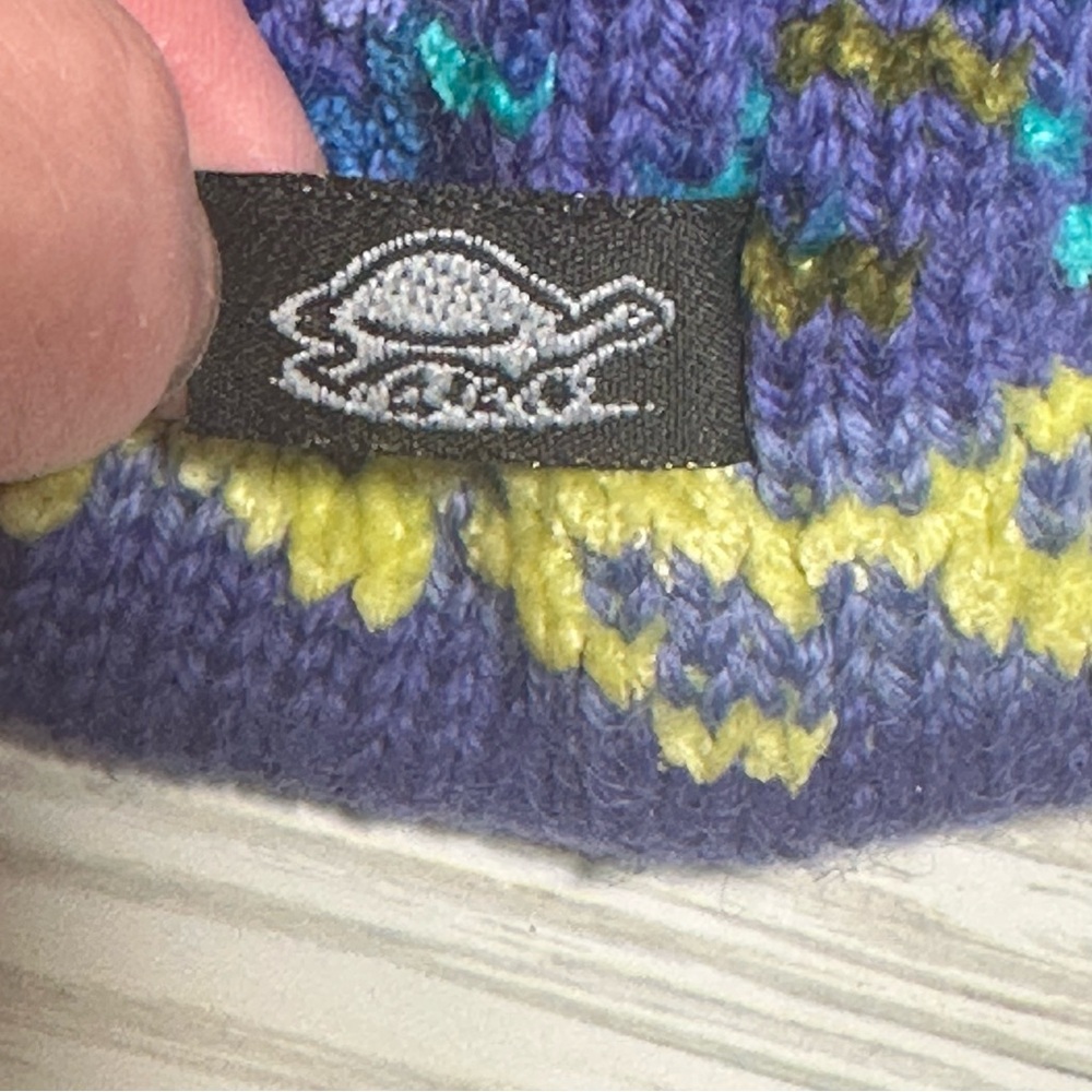 Turtle Fur Wool Blend Knit Beanie Hat Purple Multicolor Pom Winter Ski Cap - Picture 6 of 7